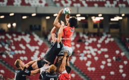 壹号娱乐_傅亚雨，从谷底向上攀爬的新中超